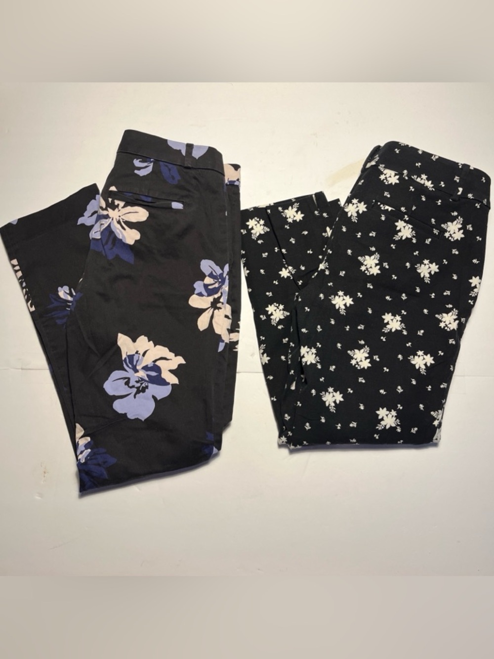 Banana Republic & Loft Womens Black Blue Floral Straight Leg Casual Pants Lot